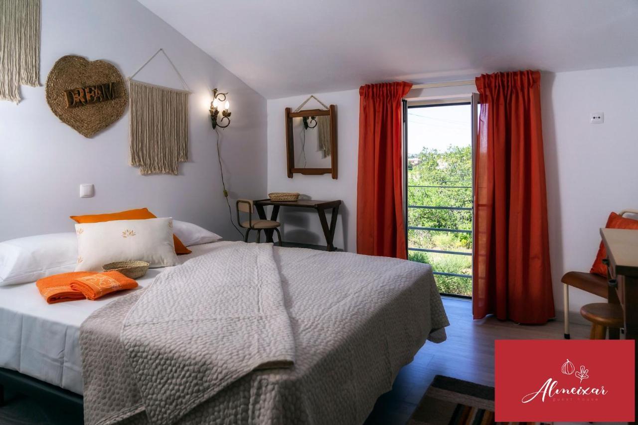 אלמנסיל Guest House Almeixar מראה חיצוני תמונה
