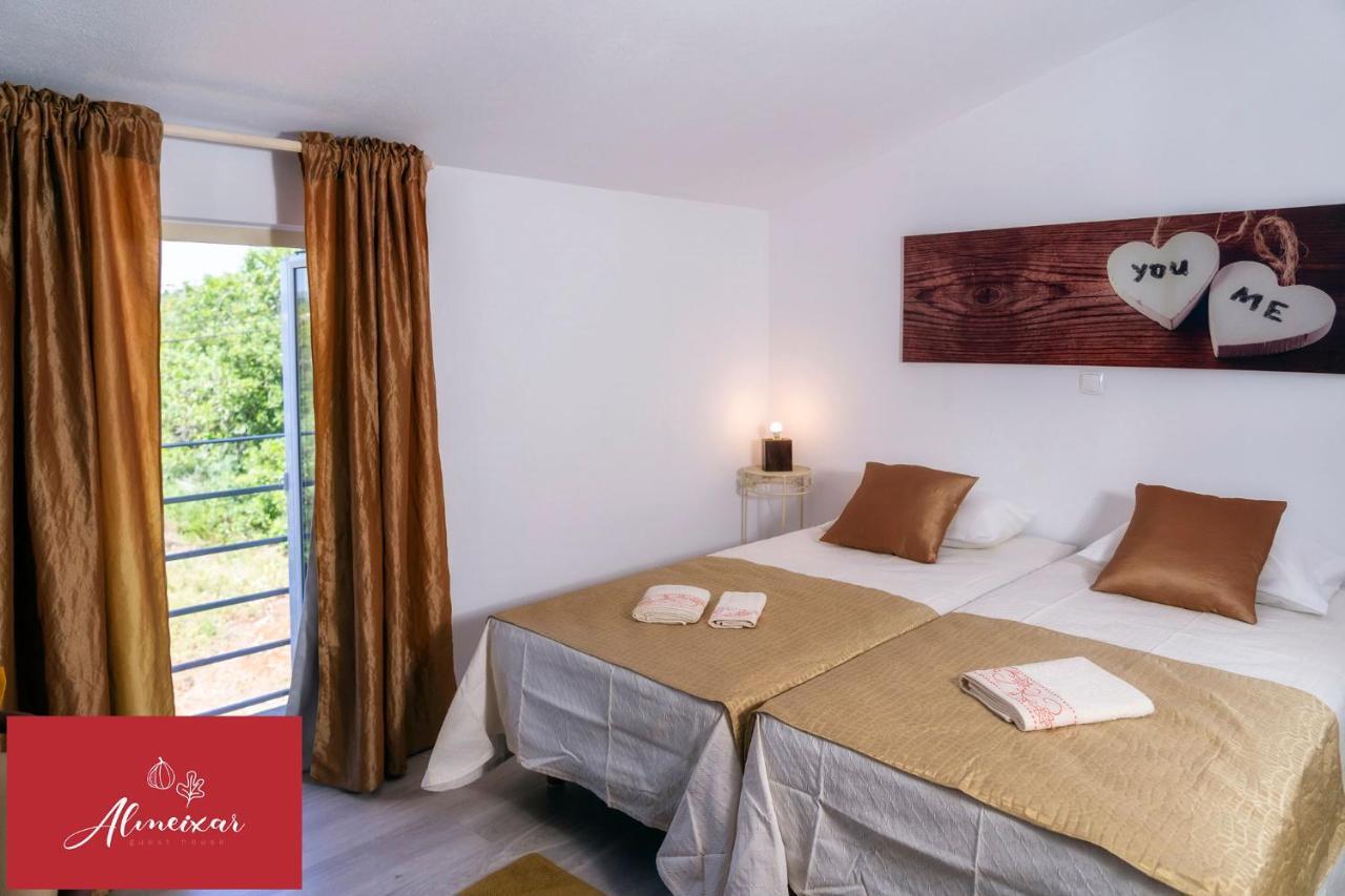 אלמנסיל Guest House Almeixar מראה חיצוני תמונה