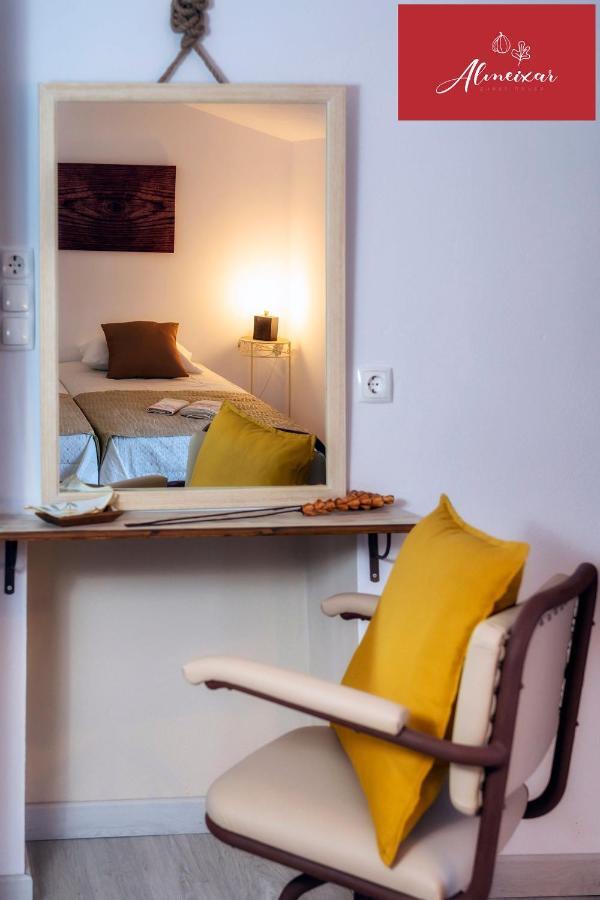 אלמנסיל Guest House Almeixar מראה חיצוני תמונה